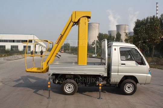 點(diǎn)擊查看詳細(xì)信息<br>標(biāo)題：電動高空作業(yè)車 閱讀次數(shù)：3244