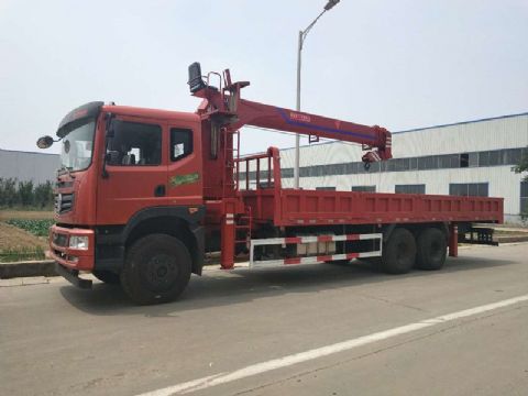 點擊查看詳細信息<br>標題：12噸東風隨車吊 閱讀次數：1672
